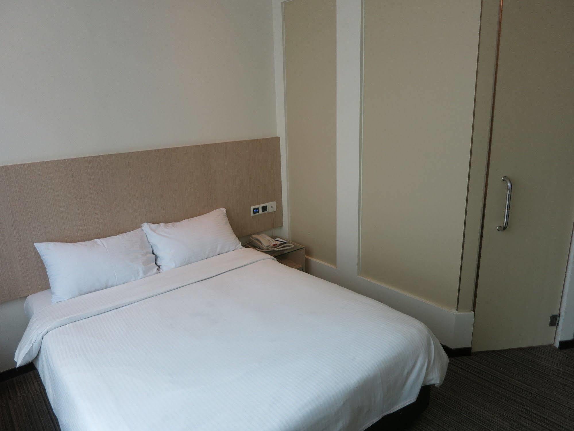 Aqueen Hotel Lavender Singapore Exterior photo